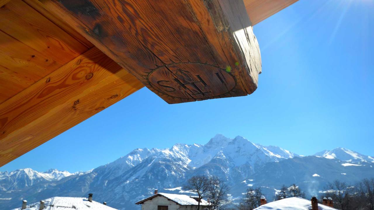 Maison Du-Noyer Chambres Et Tables D'Hotes Aosta Exterior photo